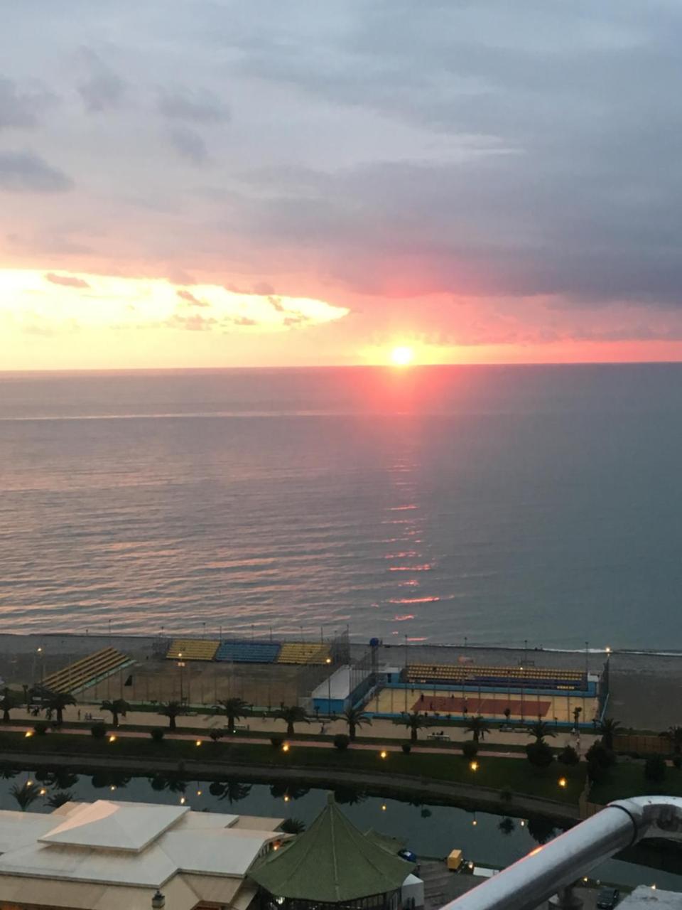 Best_In_Batumi 1 المظهر الخارجي الصورة